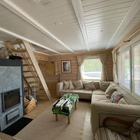 Kuuhimon Helmi 别墅